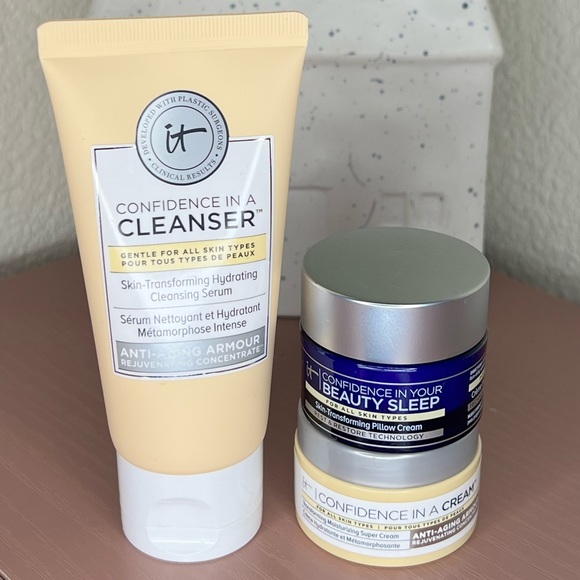 It Cosmetics Your On-The-Glow Hydrating Trio - SOLD OUT ONLINE - Picture 2 of 6